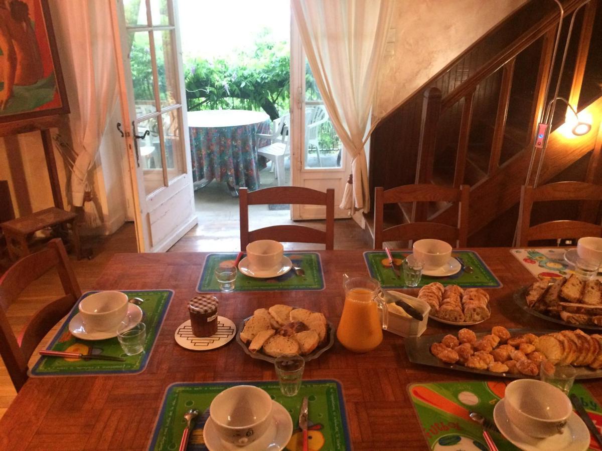 Zen Bed & Breakfast Domme Bagian luar foto